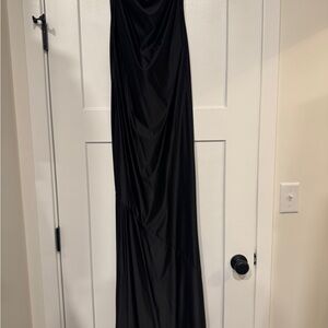 Elegant Black Maxi Dress